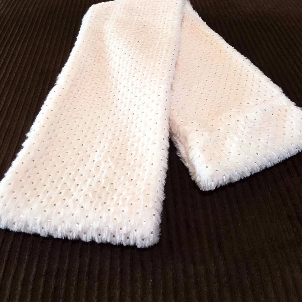 NWOT Off-White Ivory Faux Fur Silver Foil Dot Fluffy Soft Infinity Scarf